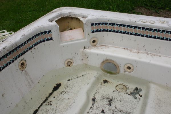 Tub Disposal in Port Charlotte